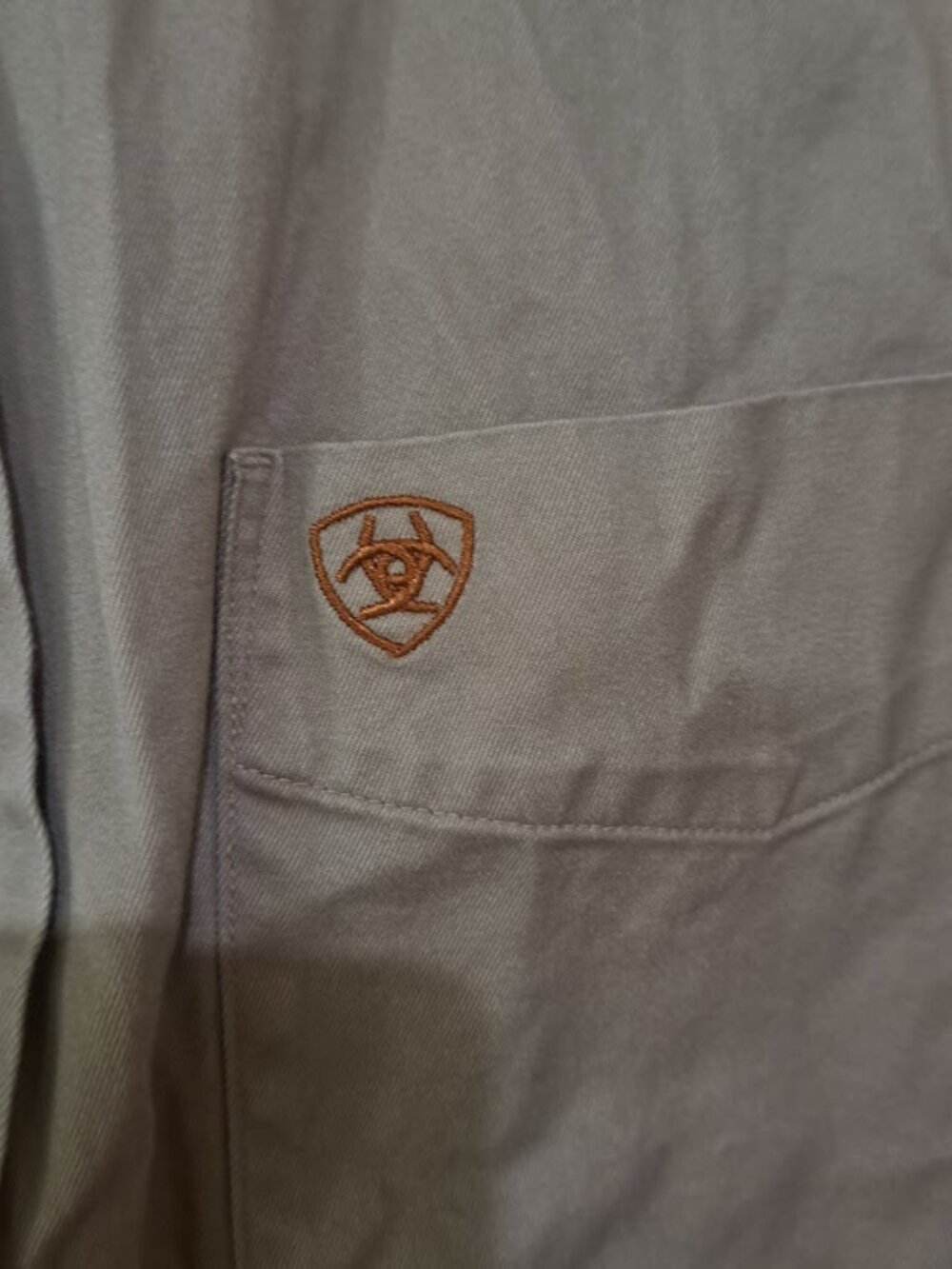 Ariat Mens Medium Button down shirt Work shirt brown khaki - Picture 2 of 6